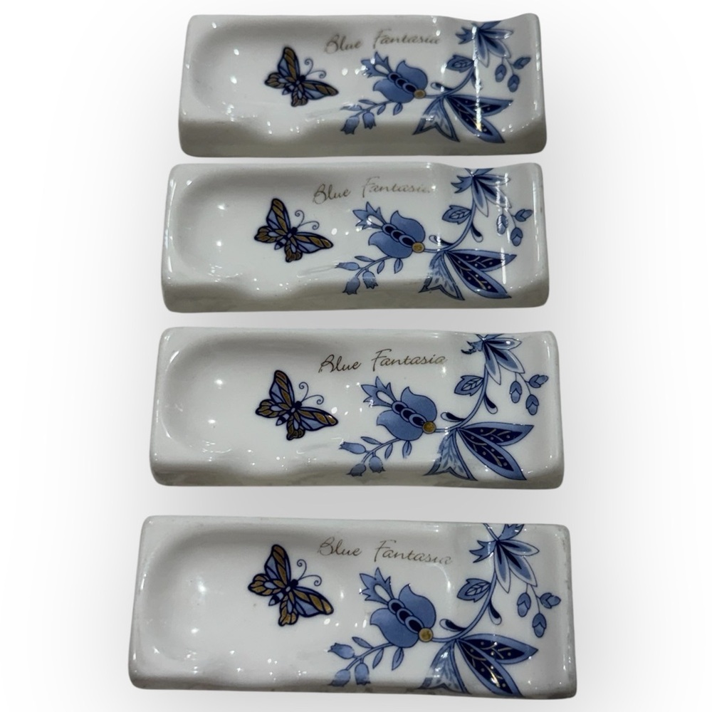 Set Of 4 “Blue Fantasia” Porcelain Chopstick Rests With Condiment Holder